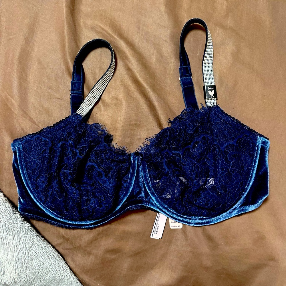 Victoria Secret Velvet Wicked Twinkle Strap Unlined Lace Balconette Bra